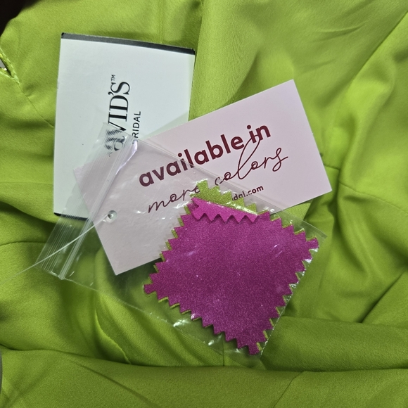 JULES & CLEO | V-Neck Dress with Crystal Straps in Charmeuse (Lemon Lime) sz 4 - Picture 7 of 10